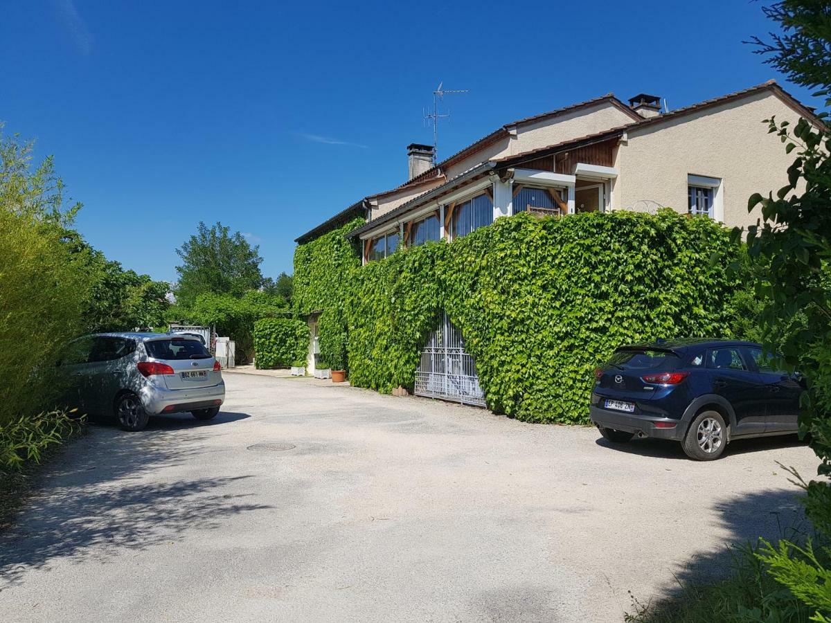 Gite Mercuès Eksteriør billede